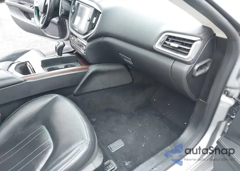 2015 Maserati Ghibli S Q4 z USA, uszkodzony, nr VIN ZAM57RTA2F1146411